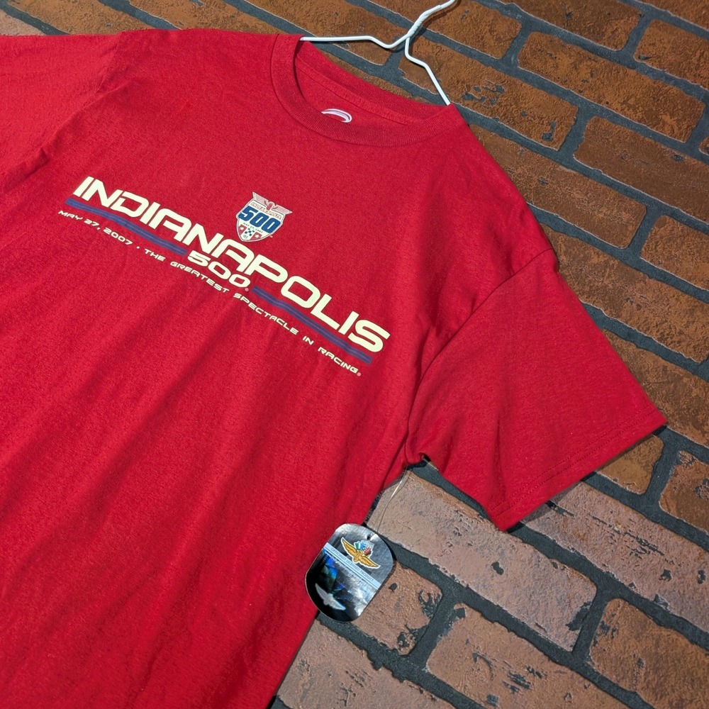 Cadre Men's M NWT Red 2007 Indianapolis 500 Short Sleeve‎ Graphic Tee